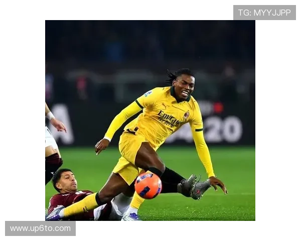 莱奥与马丁内利：冲击型边锋的战术路径对比